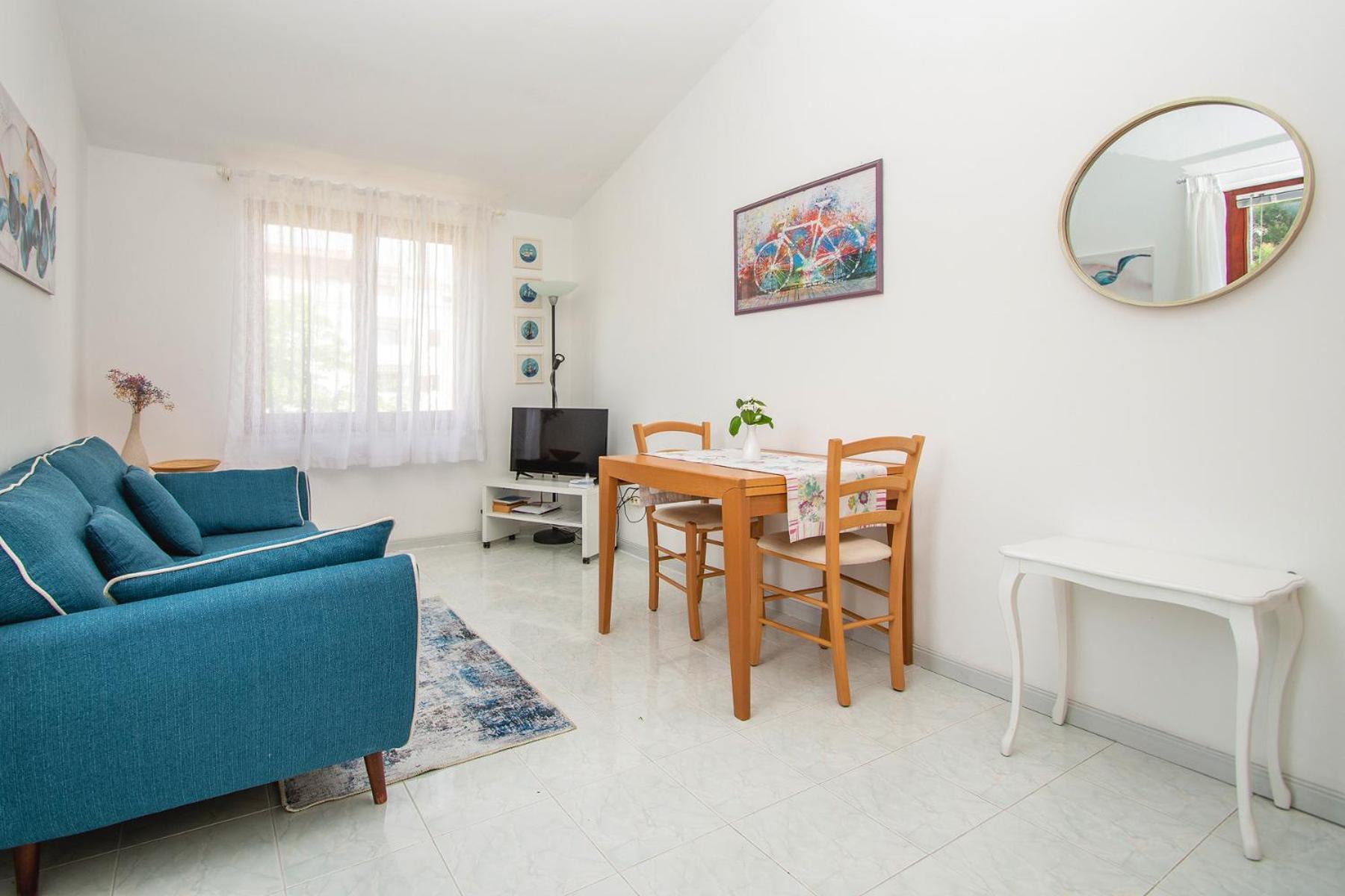 Iva Apartma *